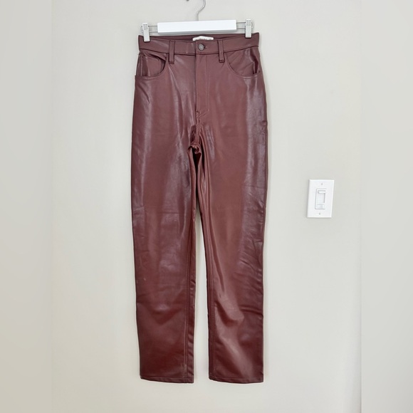Abercrombie & Fitch The 90s Straight ultra high rise Vegan Leather Pants 27/4L - Picture 5 of 14